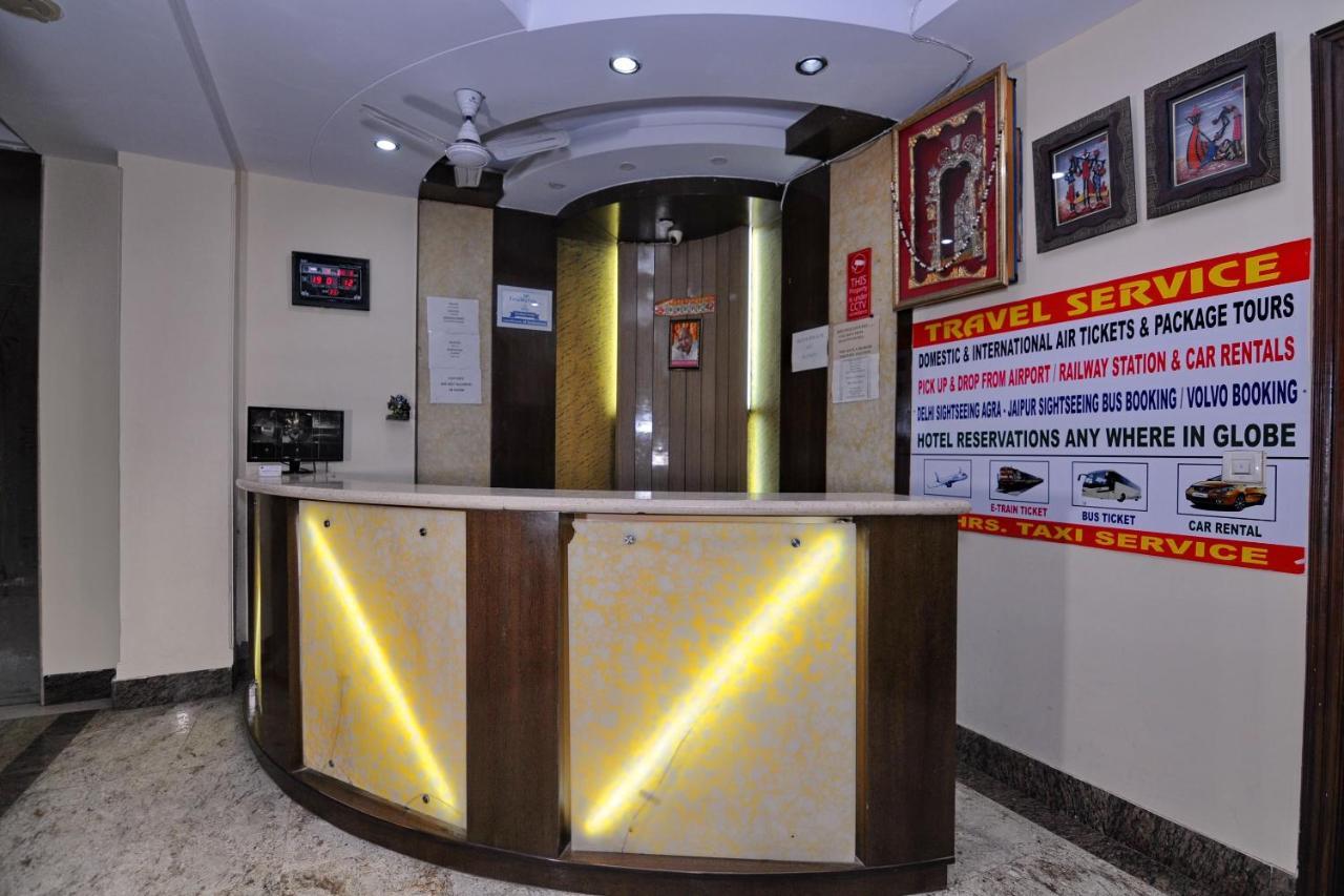 Hotel Tjs Grand Delhi (National Capital Territory of India) Exterior foto