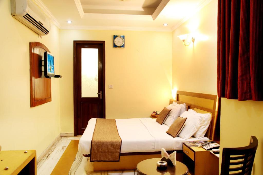Hotel Tjs Grand Delhi (National Capital Territory of India) Quarto foto