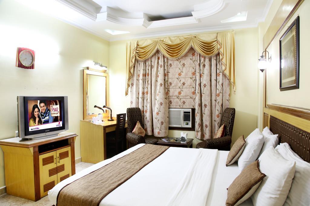Hotel Tjs Grand Delhi (National Capital Territory of India) Exterior foto