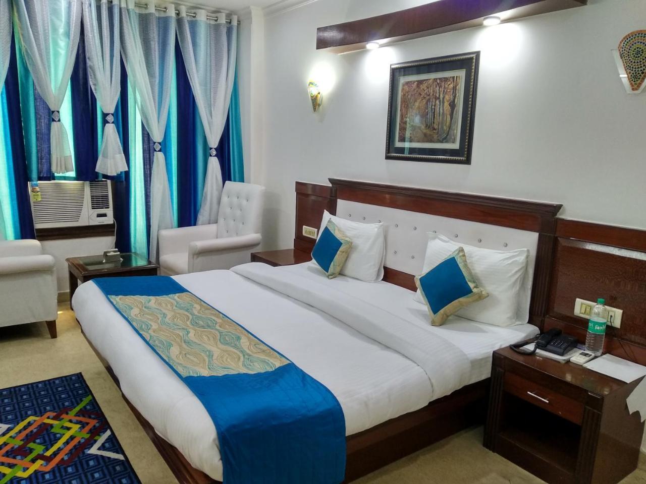 Hotel Tjs Grand Delhi (National Capital Territory of India) Exterior foto